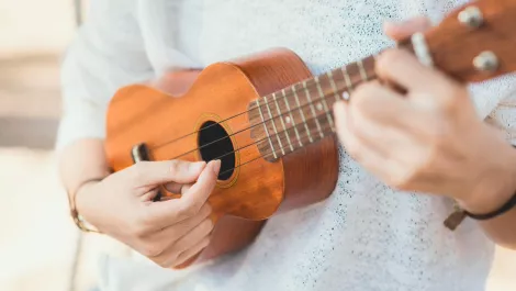 ONLY FOUR STRINGS NEEDED