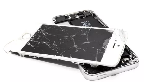 Accident broken cellphone 1388947